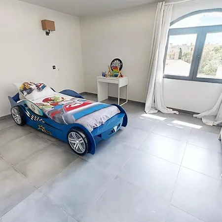 Aux Calanques De Figuerolle